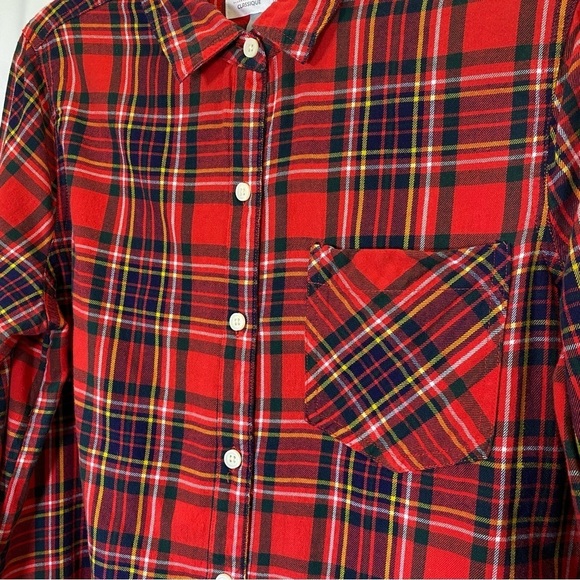 OLD NAVY Women's size M Classic Red Plaid Flannel Button Down Shirt, Long Sleeve - Picture 3 of 6